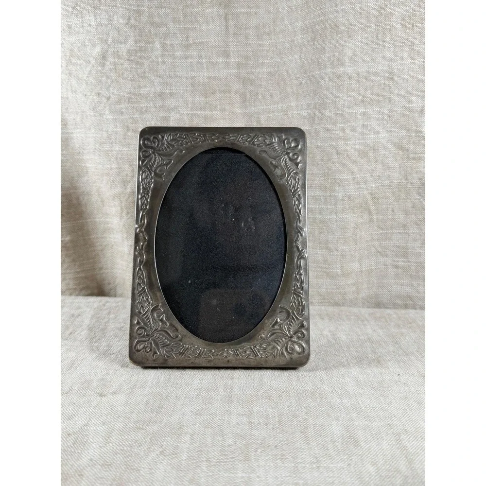 Vintage Picture Frame Good Ornate Silver Floral Oval Tabletop 3.5x5